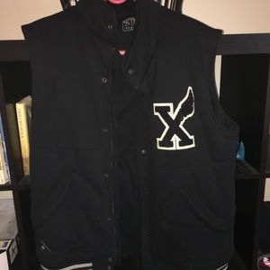 10 deep victory sample vest